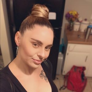 Meet your Posher, Gretchen